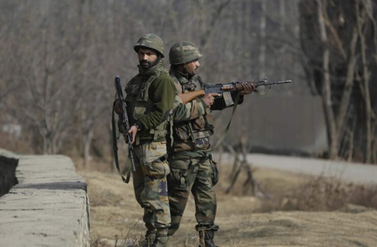 जम्मू-कश्मीर के पुंछ में सुरक्षाबलों ने नाकाम की घुसपैठ की कोशिश, गोलीबारी में सैनिक घायल