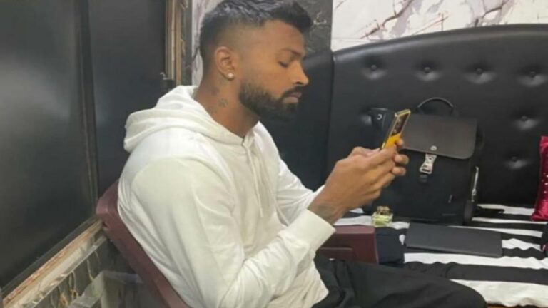 Hardik Pandya Revealed Poco X5 Pro Design