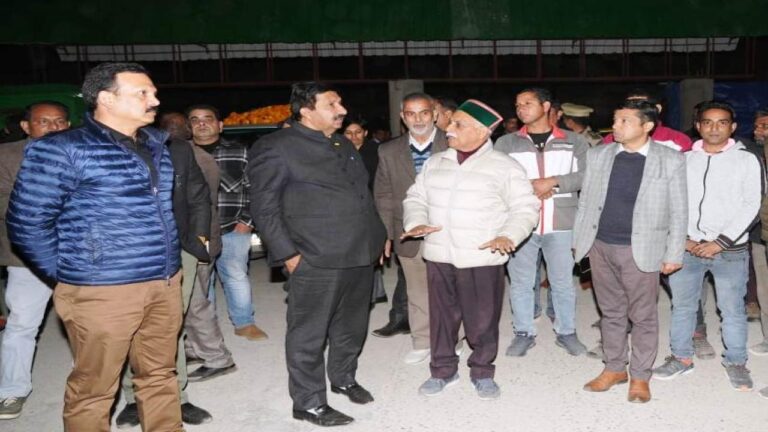 उप-मुख्यमंत्री ने निर्माणाधीन बस डिपो तथा अंतरराज्यीय बस अड्डा धर्मशाला व मैकलोडगंज का किया निरीक्षण