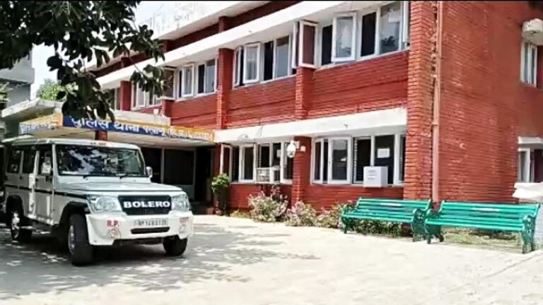 परवाणू: मारपीट के मामले में दो युवक गिरफ्तार, स्लैगर व डंडो से की थी तीन युवको की पिटाई