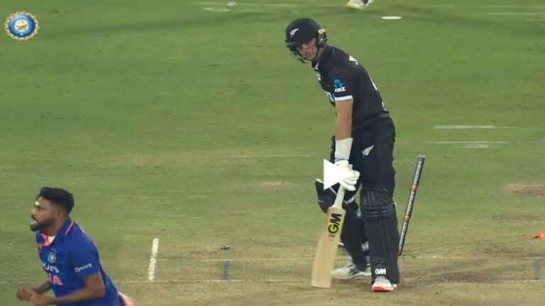 IND Vs NZ Mohammed Siraj Mitchell Santner Henry Shipley 1