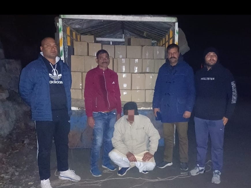 चडीगढ़ से शिलाई लाई जा रही 150 पेटी अवैध शराब को पुलिस ने पकड़ा