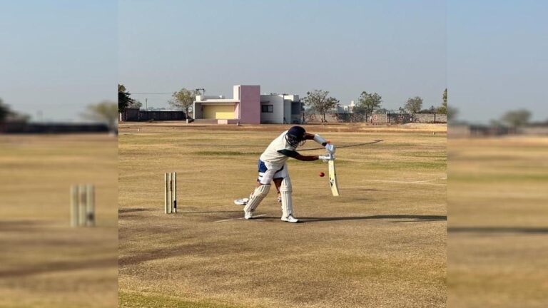 Cheteshwar Pujara Getting Ready