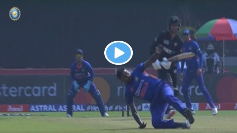 Hardik Pandya Cotton Bowled Devon Conway