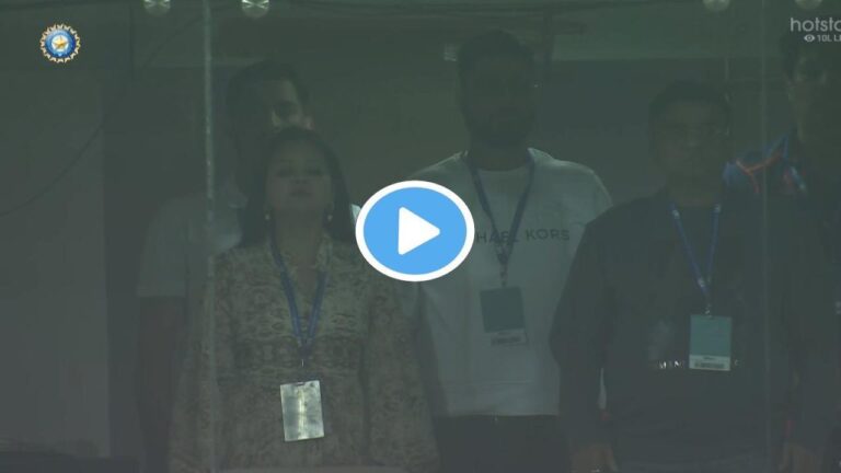 Ind Vs Nz Live Score Ms Dhoni Wife Sakshi Watch Match
