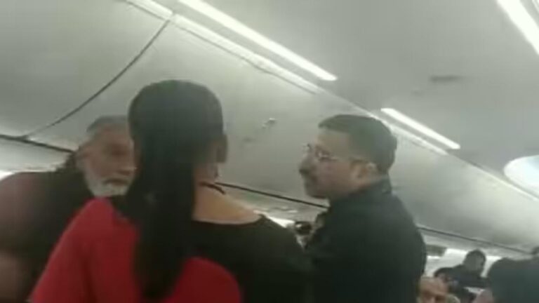 विमान का फोटो