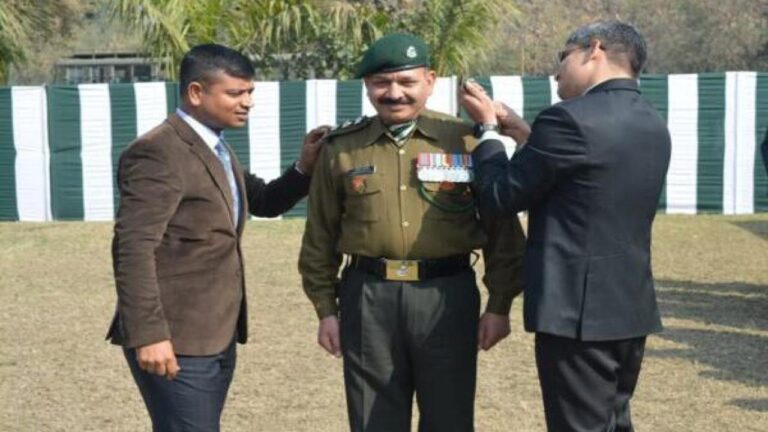 मेहलोग के शंकर लाल वर्मा को गणतंत्र दिवस पर राष्ट्रपति द्वारा कैप्टन रेंक से नवाजा गया