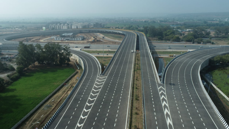 Delhi Mumbai Expressway
