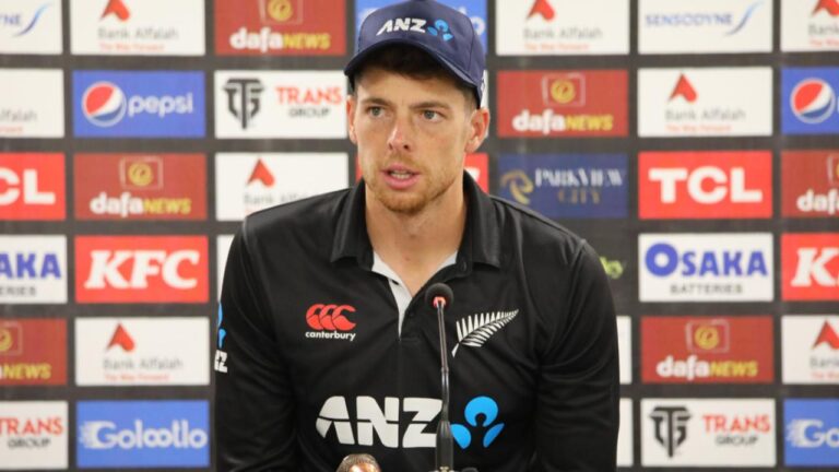 IND Vs NZ 3rd T20 Mitchell Santner