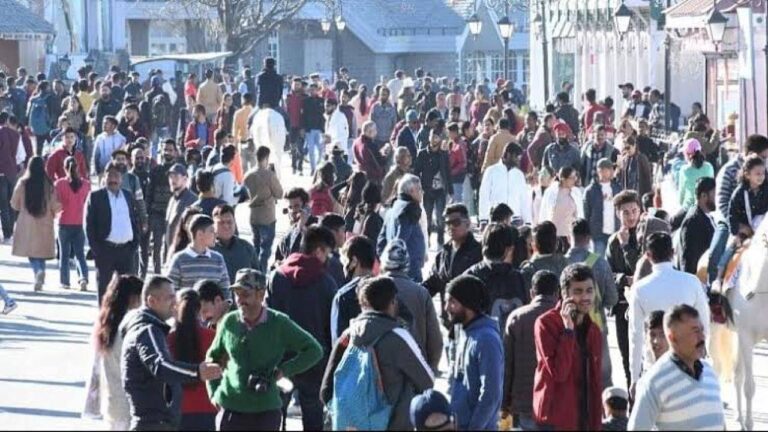 हिमाचल में कोरोना से प्रभावित हुआ पर्यटन उद्योग फिर पटरी पर लौटा