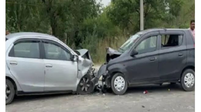 नेरचौक में आपस में भिड़ी 2 कारें