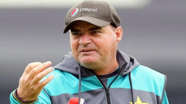 Misbah Ul Haq Mickey Arthur