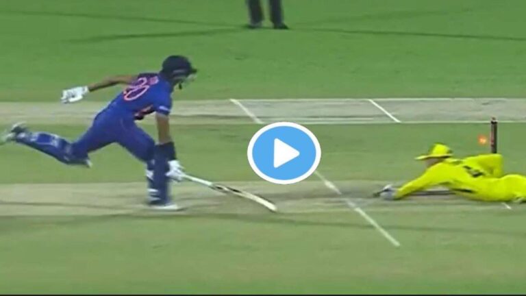 IND Vs AUS Axar Patel Virat Kohli1