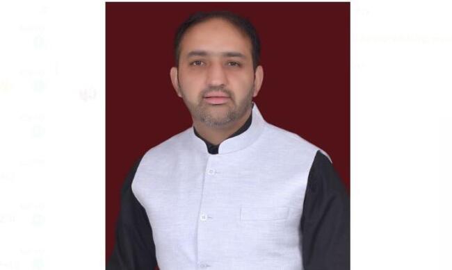 कांग्रेस 10 गारंटीयो के होर्डिंग हटाने और वॉल राइटिंग मिटाने में लगी : नंदा