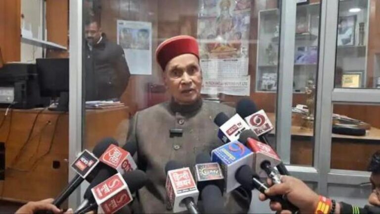 कर्मचारी चयन आयोग हमीरपुर को भंग करने के फैंसले पर पूर्व सीएम धूमल का बड़ा बयान