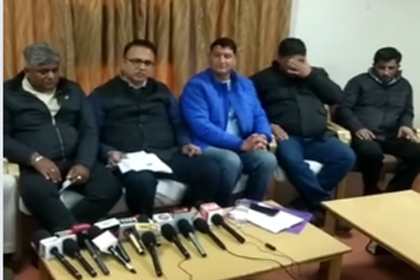 सीमेंट विवाद था भाजपा की देन, सरकार ने सुलझाया :- कांग्रेस नेता विजय पाल सिंह