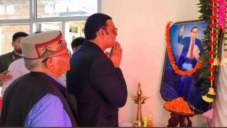 9b2ad740 A884 4d0a Bb20 B1950abdd529