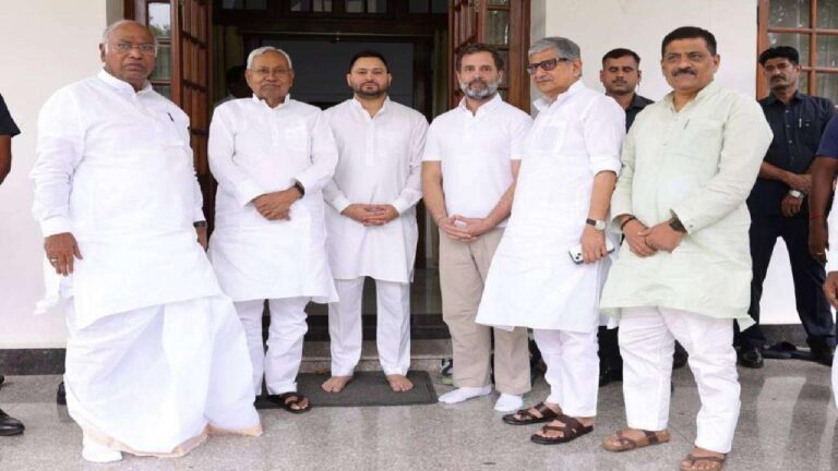 Nitish Tejashwi Meet Rahul Gandhi Kharge