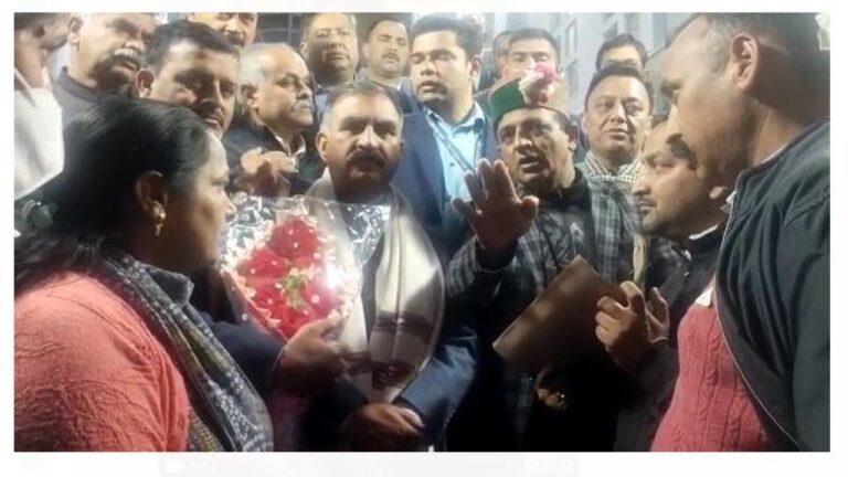 प्रशिक्षित बेरोजगार शारीरिक शिक्षक संघ सीएम सुक्खू से मिला, भर्ती प्रक्रिया पर लगी अस्थाई रोक हटाने की रखी मांग