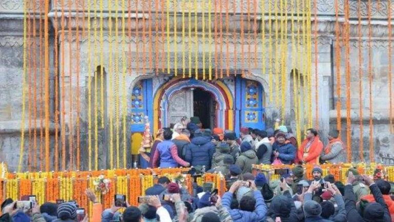 श्रद्धालुओं के लिए खुल गये बाबा केदारनाथ धाम के द्वार