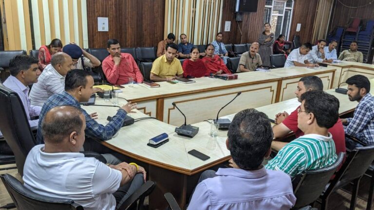 आपदा से निपटने के लिए तैयार रहे सभी विभाग व जनप्रतिनिधि।