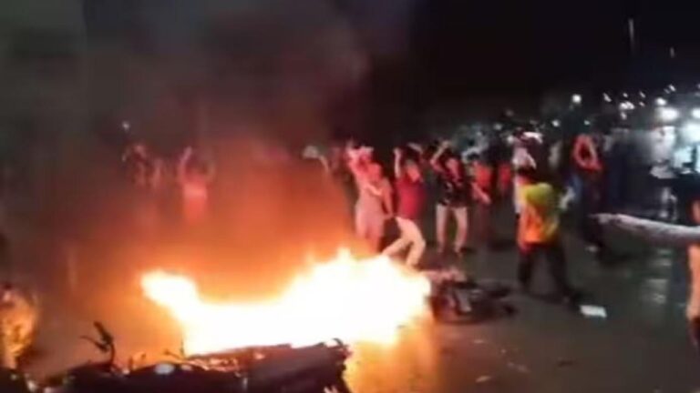 गुजरात के जूनागढ़ में अवैध दरगाह हटाने की नोटिस पर भड़के लोग, हिंसा में एक की मौत, चार पुलिसकर्मी घायल