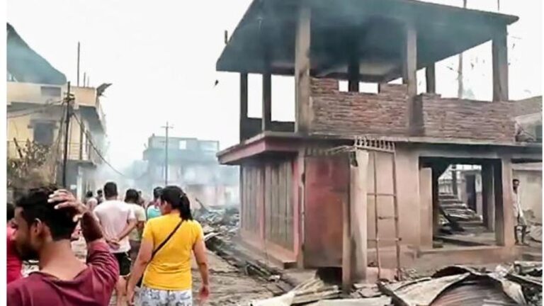 मणिपुर में फिर भड़की हिंसा, गोलीबारी में 9 लोगों की मौत, कई घायल