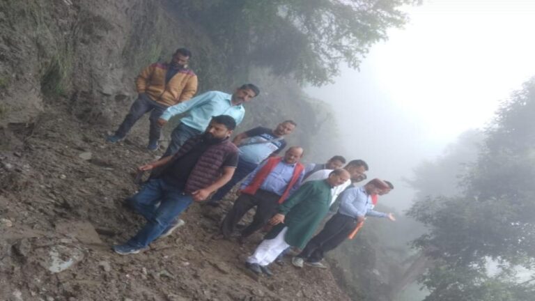 डल्हौजी विधायक ने किया तेलका के बारिश प्रभावित क्षेत्र का दौरा