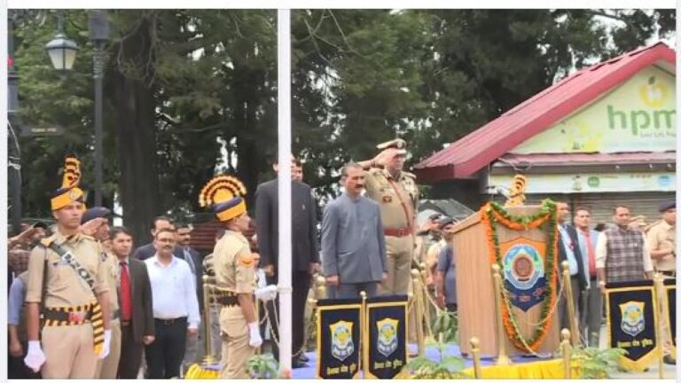 हिमाचल में सादे अंदाज में मनाया स्वतंत्रता दिवस