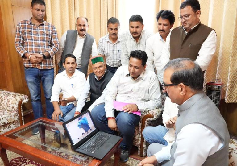 Himachal News: मुख्यमंत्री ने पैराग्लाइडिंग प्री-वर्ल्ड कप के लिए वेबसाइट और प्रोमो किया जारी