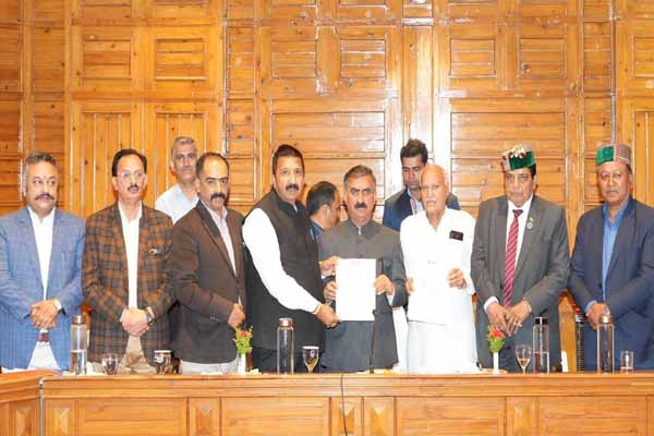 Himachal News: Deputy CM submitted white paper to the Chief Minister against the financial mismanagement of former Jairam government.