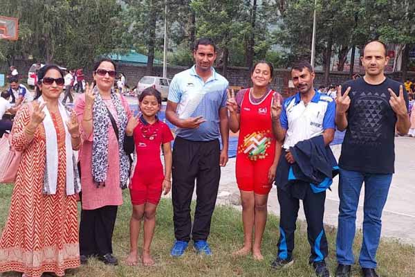 Chamba News: Two daughters of Chamba won gold medal in state level wrestling competition, now selected for National