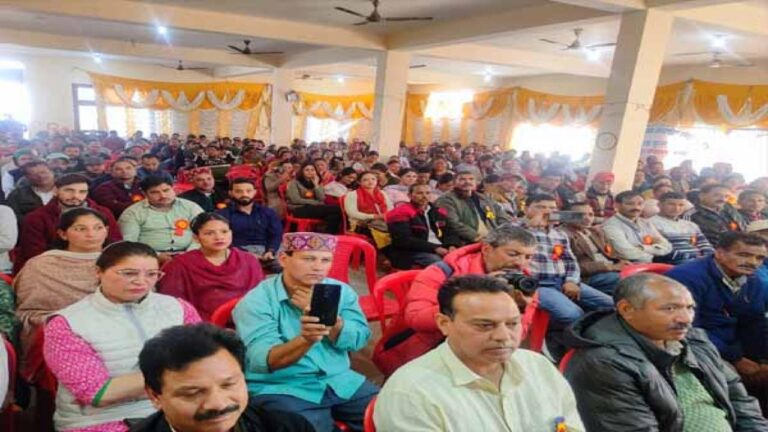 Kullu News: जिला कुल्लू अराजपत्रित कर्मचारी महासंघ के चुनाव आशा क्लब सरवरी में संपन्न