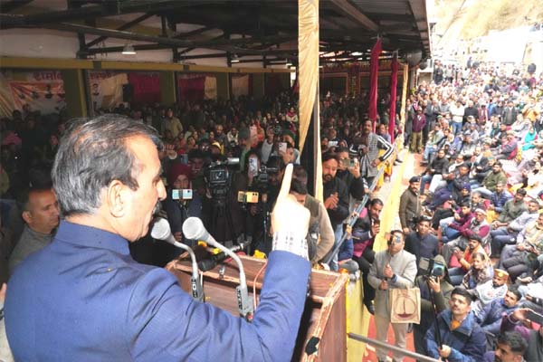 Himachal News: धर्मपुर में अपने सम्बोधन के दौरान भावुक हुए ठाकुर सुखविंदर सिंह सुक्खू, कहा सत्ता के बजाए लोगों की सेवा मेरी प्राथमिकता