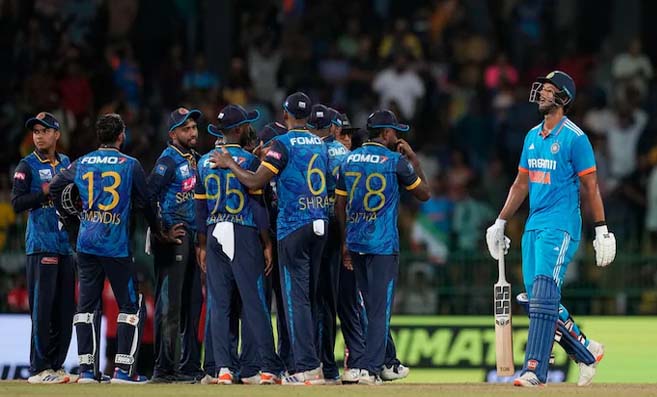 IND vs SL 2nd ODI: भारत की श्रीलंका के हाथों 32 रन से करारी हार