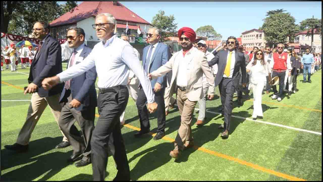 उमर अब्दुल्ला Lawrence School के फाउंडर्स डे में पहुंचे, याद किए अपने पुराने दिन..!