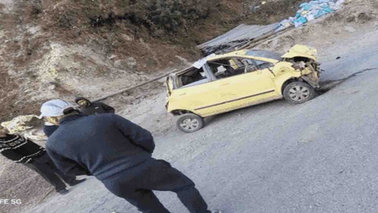 Chamba News: कार खाई में गिरने से तीन लोगों की मौत, दो अन्य घायल