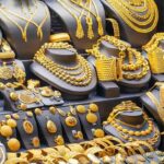 Gold Silver Price Surge: जानिए क्यों सोने-चांदी की रिकॉर्ड तेजी से खुश होने के बजाय सतर्क रहने की जरूरत है 1 Gold Price Today: भारी गिरावट से चौंके निवेशक, जानें दिल्ली से पटना तक 10 प्रमुख शहरों के ताजा रेट्स