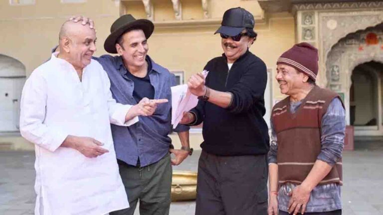Bhoot Bangla 2025: डायरेक्टर प्रियदर्शन के साथ सेट पर नजर आई अक्षय कुमार, परेश रावल और राजपाल यादव की जबरदस्त तिगड़ी!