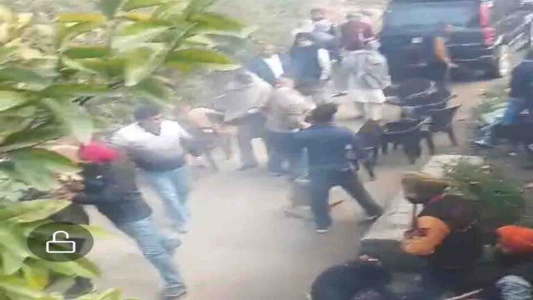 Sirmour Crime News: जमीनी विवाद को लेकर पांवटा साहिब में दो पक्षों में झड़प, क्रॉस एफआईआर दर्ज, वीडियो वायरल..!