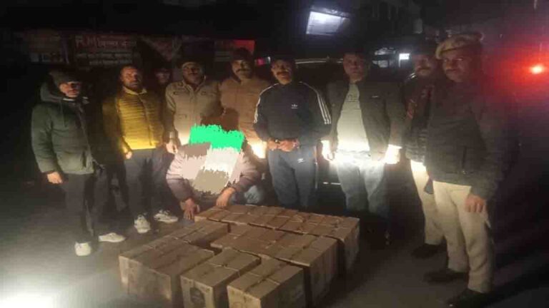 Sirmour News: 156 बोतल अंग्रेजी शराब के साथ एक आरोपी गिरफ्तार