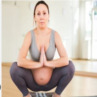 Yogasan For Pregnant Womens: डिलीवरी को आसान और मां-बच्चे की सेहत को बेहतर बनाने वाले योगासन