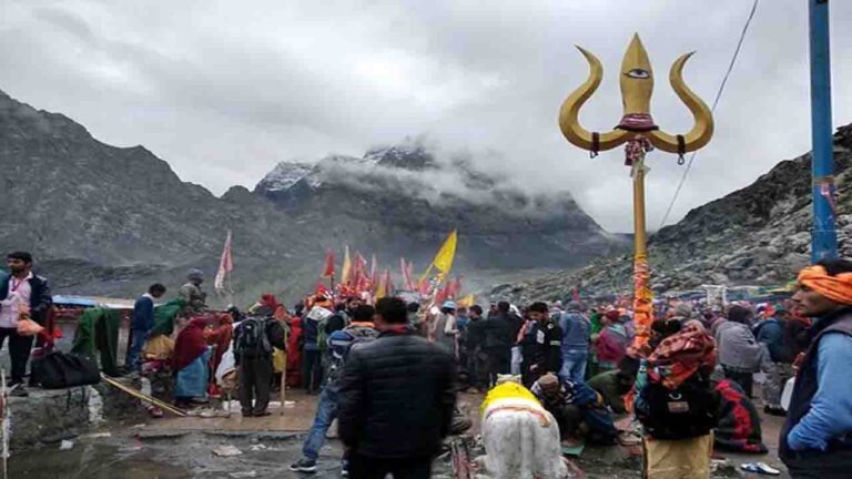 Manimahesh Yatra 2025 मणिमहेश शिखर – जहाँ मिलते हैं आस्था और प्रकृति
