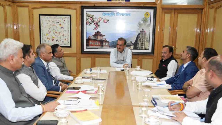 Himachal News: खनिज परिवहन में ट्रांजिट पास के दुरूपयोग पर रोक लगाने के लिए प्रभावी तंत्र विकसित करेगी राज्य सरकार