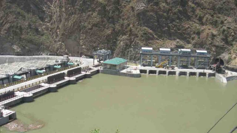Shimla News: लारजी जलविद्युत परियोजना पूरी तरह से हुई बहाल, 2023 में आई आपदा से हुआ था नुकसान..!