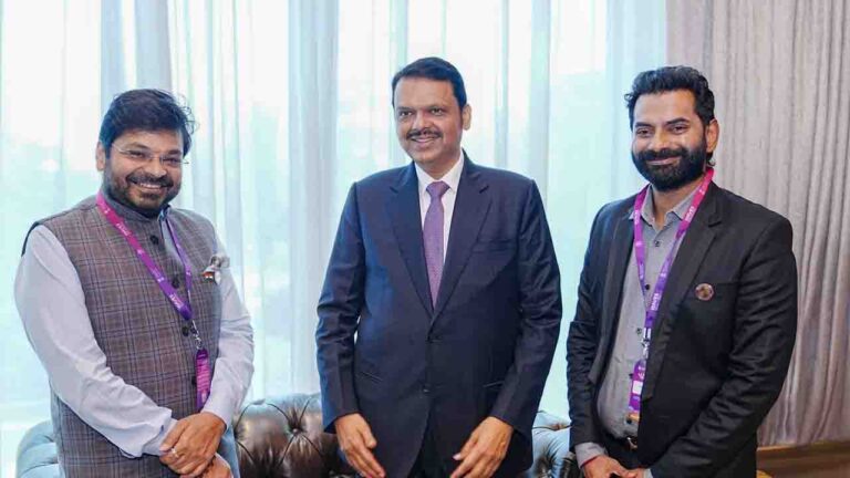 नागपुर में बनेगा विश्व का सबसे बड़ा सिनेमा, फिल्म प्रोड्यूसर्स अभिषेक अग्रवाल और विक्रम रेड्डी ने Waves 2025 में की घोषणा!