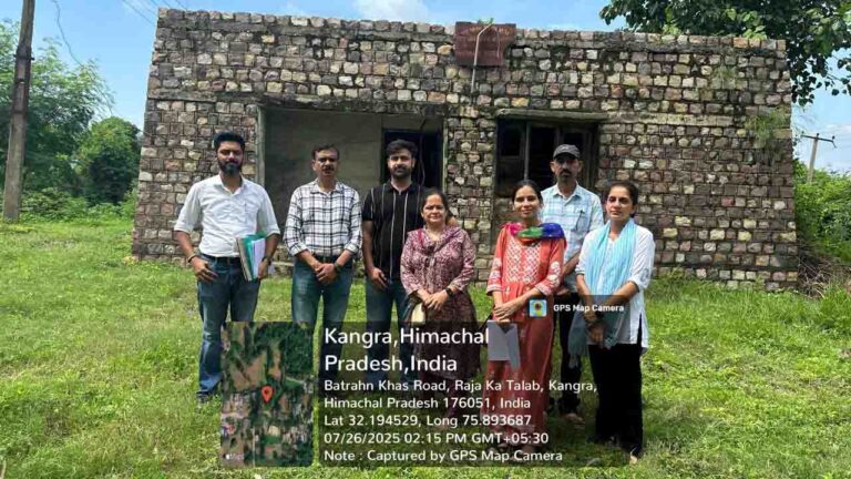 Kangra News: जर्जर पशु औषधालय भवन का निरीक्षण, फतेहपुर में नए निर्माण की उम्मीद बढ़ी