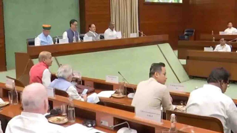 Parliament Monsoon Session: मानसून सत्र में गरमाएगा माहौल, 'ऑपरेशन सिंदूर' से लेकर 17 बिल पर संसद में होगी जोरदार बहस