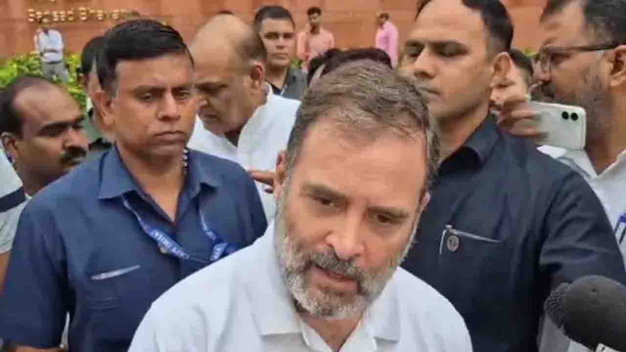 Monsoon Session: ट्रंप के सीजफायर दावे पर राहुल का मोदी सरकार पर तंज: "ट्रंप ने सीजफायर करवाया, देशभक्त कहने वाले भाग गए"