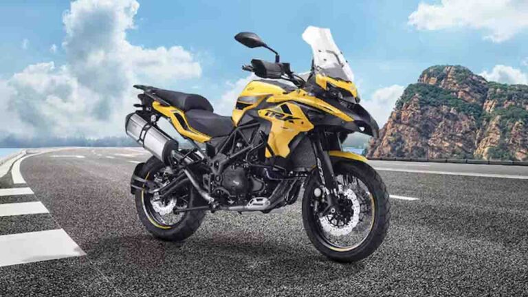 Benelli TRK 502X: जानिए अपडेटेड फीचर्स, पावरफुल इंजन और नई कीमत के बारे में..!